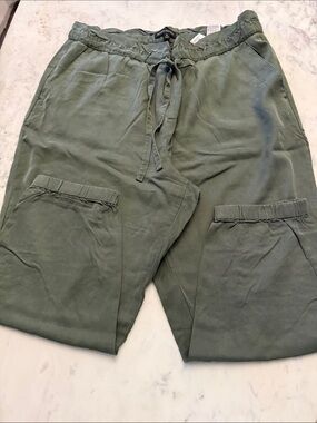 Banana Republic Olive Green Drawstring Cargo Joggers